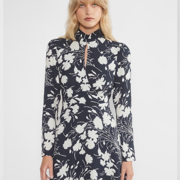 Wilfred Dresses & Skirts - Wilfred Dark Night Navy and White Floral Long Sleeve Lola Dress